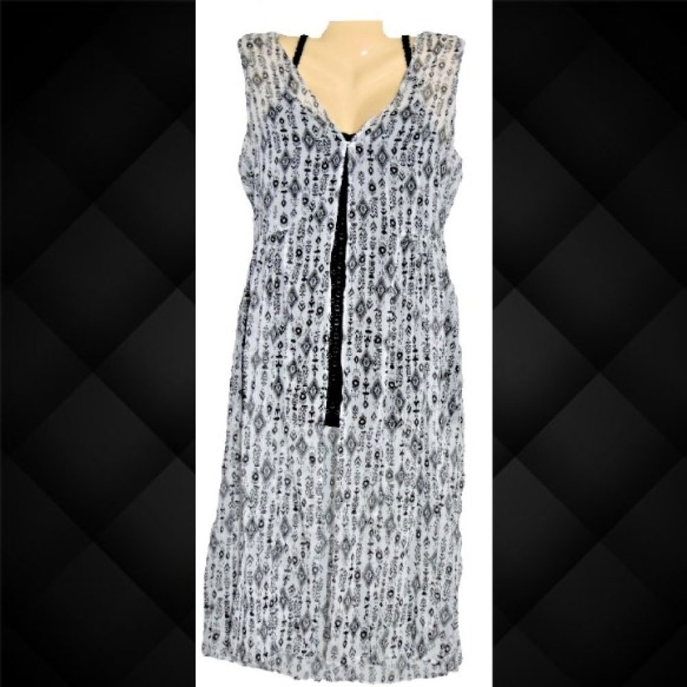 Como Black White & Black Long Wrap Cover-Up Small